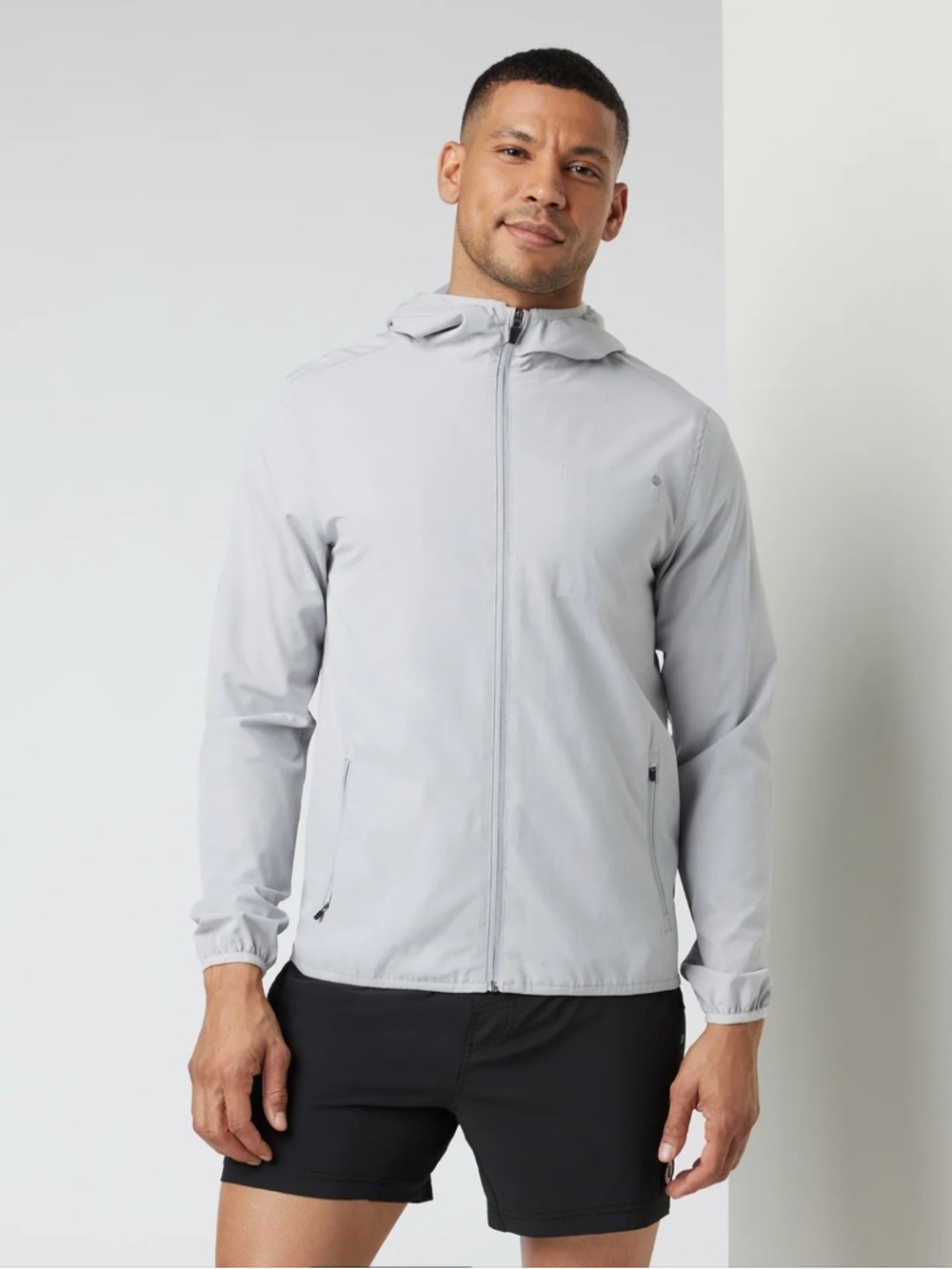 Vuori Outdoor Trainer Shell Jacket Men’s in Platinum Linen Texture Gray Size XS